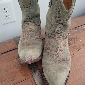 Old Gringo Suede leather boots, size 8